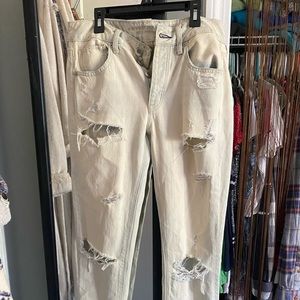 ripped boyfriend jeans!!!